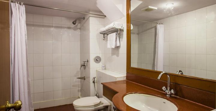 Sandhya Hotel Хидерабад Екстериор снимка