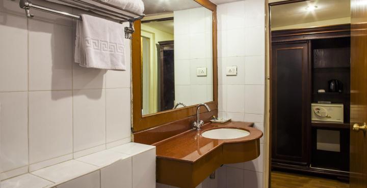 Sandhya Hotel Хидерабад Екстериор снимка